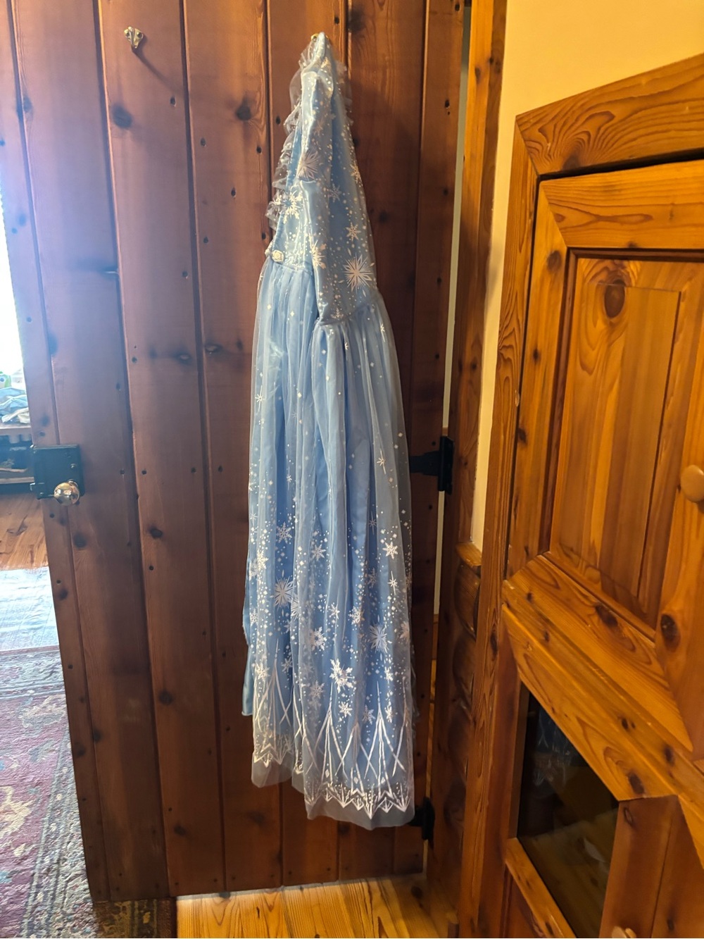 “Frozen” Sparkle Snowflake hooded cape